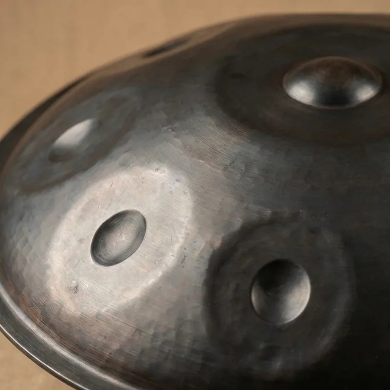 Stalowy handpan azotowany — D Kurd 9+1 tonów, strojenie 432 Hz - 3